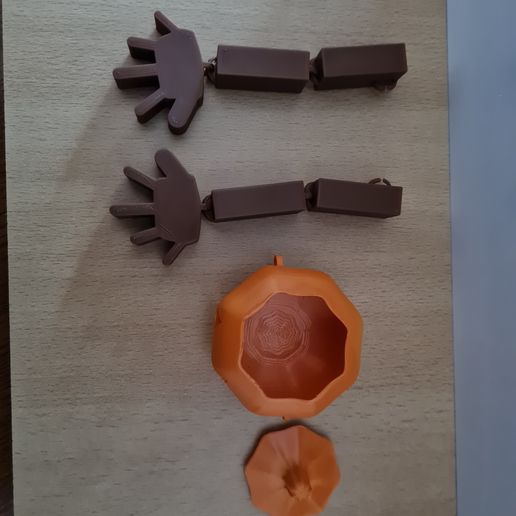 1000027568.jpg pumpkin with light