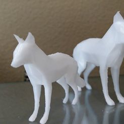 IMG_20170909_150127650_copy.jpg Free STL file Low Poly Fox, Standing・3D printer model to download