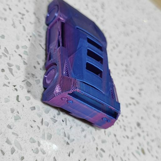 photo_2024-02-11_02-01-47.jpg USB and SD Holder Ferrari F40 Low-Poly (Print-in-Place)