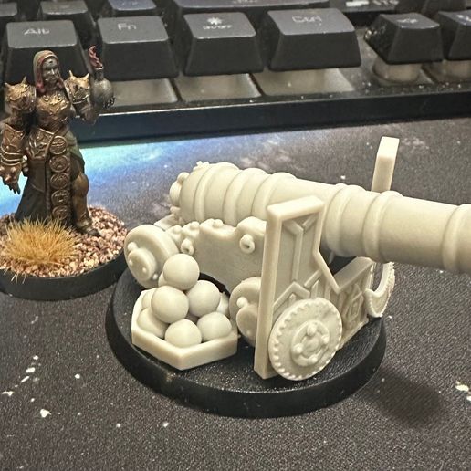 Grand Cannon - Stationary