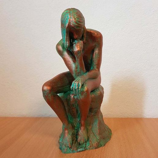 qweqweqwe.jpg Weiblich Der Denker