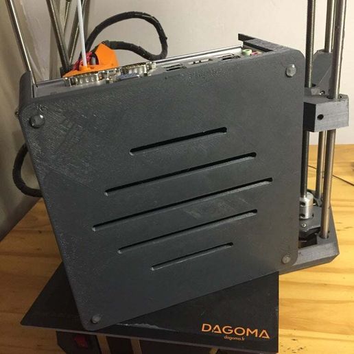 IMG_0279.JPG Ein einfaches kundenspezifisches Gehäuse für ein Mini Itx Motherboard