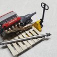 Diorama Parts 1-24 pallet truck,jack with pallet and Castrol Gulf oil barrels