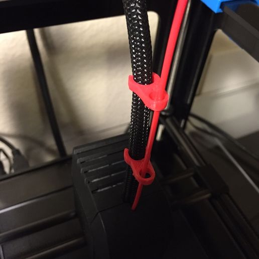 IMG_1078.jpg M3D Filament Holder