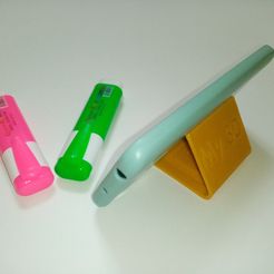 IMG_20200426_205354.jpg STL-Datei Universal Phone Stand kostenlos・3D-Druck-Idee zum Herunterladen