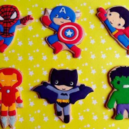 WhatsApp-Image-2022-11-14-at-08.17.24.jpeg Kit Cortantes Super Herores Marvel vs DC