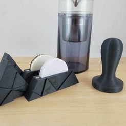 20180802_181929.jpg Fichier 3D gratuit Aeropress Filter Holder・Objet à télécharger et à imprimer en 3D