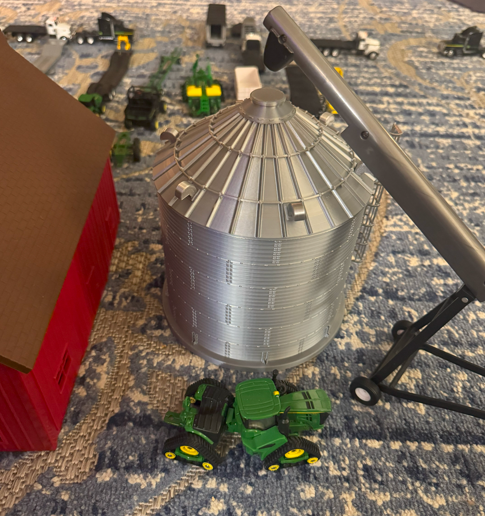 Screenshot-2025-02-03-162608.png Silo de grano