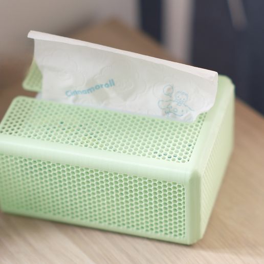 DSCF9139.jpeg Hexagon Mesh Tissue Box – Compact 3D Printed Design