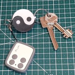 yin-yang-keychain3.jpg Free STL file yin yang keychain・Model to download and 3D print