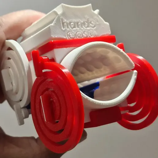 20250320_095636.webp hands3 sleeve holders for the handy