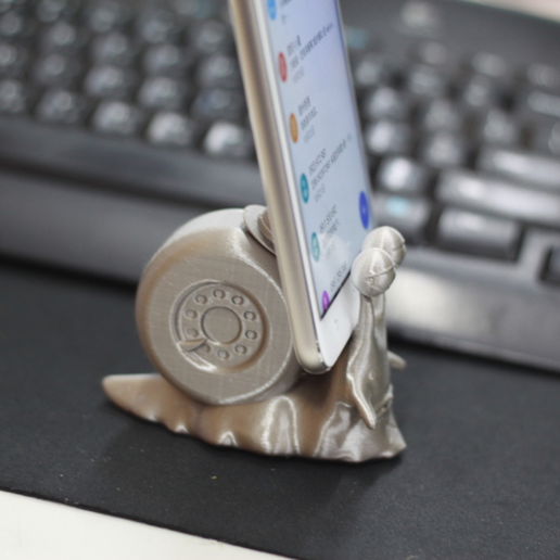 One Piece snail phone stand 3D model