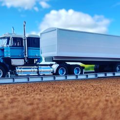 0BA1986A-1444-4D49-9E2A-A888C7CB0C9C.jpg 1/64 scale tri axel grain trailer