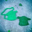4.jpg Baby Yoda Mandalorian eats cookie cutter