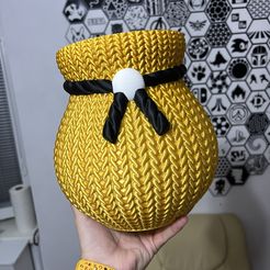 Vase-potager tricoté