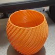 curve-cup-2.jpg Elegant Curved Vase - 3D Printable Model