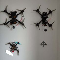 IMG_20210409_141600-min_1.jpg FPV Drone Wall Hanger with spacer