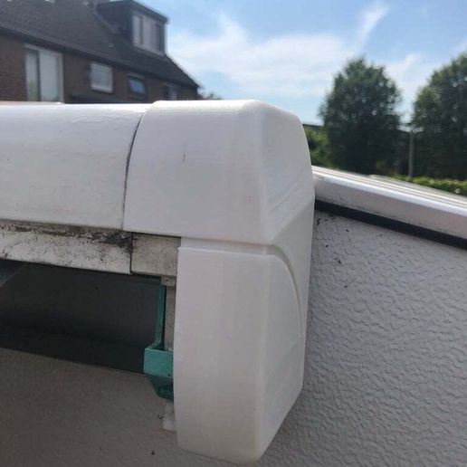 ae742b98573309307cd486e477b6d164_display_large.jpg End  Cap Right Omnistore / Thule  5000