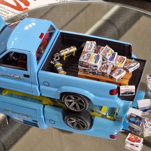 0-02-05-7edc5bc4d3d26b92104dbf0803370441924caf5cc3c76ca4bf8fc1f476d54cf7_837b5b68cf786776.jpg 1/24 Scale model Boxes Pt.1 BONUS PALETE !