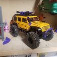 20210911_115955.jpg 1/24 axial scx24 kayak, roof mount and paddle