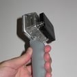 IMG_0247.jpg GoPro Handle, prints in one piece with no supports.