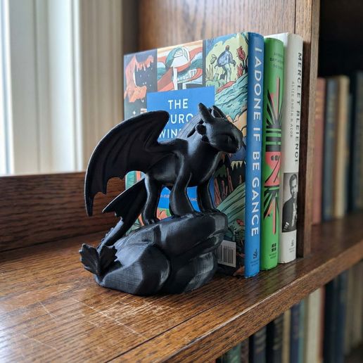 🖤 The Night Fury’s Watch - Toothless Dragon Bookend inspired