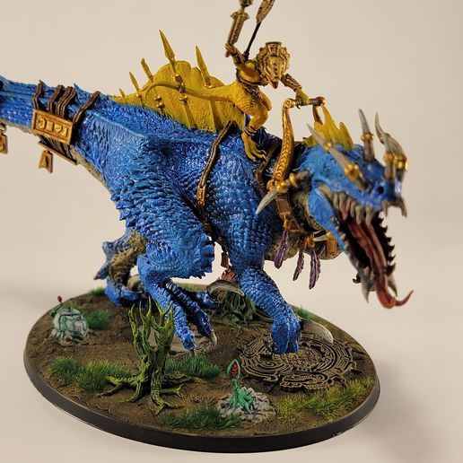 ОРАКУЛ ВЕРХОМ НА ФАНТАСТИЧЕСКОМ СПИНОЗАВРЕ