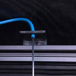 Filament-Guide.jpg Guía de filamento de accionamiento directo para riel superior Ender 3