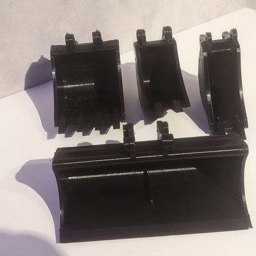 PXL_20231126_190321607.jpg Bucket 6.5 tones Excavator of AN3DRC