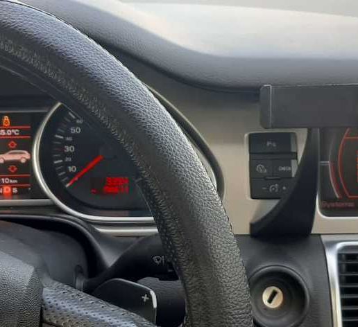 Mobile Holder for Audi Q7 2005-2013