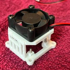 IMG_6027.JPG Free STL file DJI Caddx Vista Runcam Link cooling fan mount fpv・3D printer design to download