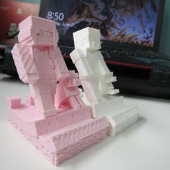 IMG_6646.jpg CELL PHONE STAND MINECRAFT GIRL