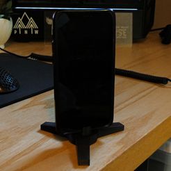 Phone-Stand-Video-Thumbnail.jpg Fichier STL gratuit Support de bureau pour téléphone et iPod・Plan pour impression 3D à télécharger