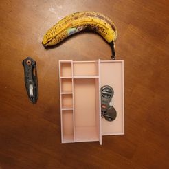 EDCTrayV1Banana.jpg Archivo STL EDC bandeja de descarga de bolsillo V1・Modelo para descargar e imprimir en 3D