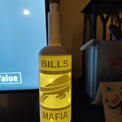 IMG_20220919_205824.jpg Файл STL Бутылка для вина Bills Mafia из литофана・Модель для загрузки и 3D печати, Mojopong