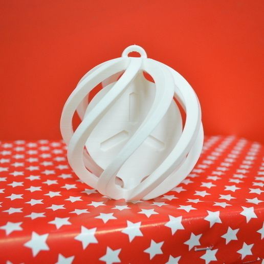 FabShop Spinning Christmas Ball 3D model