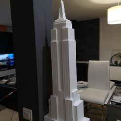 IMG_20181120_204914.jpg Empire State Building 87cm height (87cm hauteur) + LED