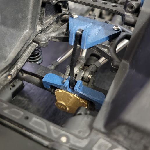 20240315_183100.jpg SCX10.3  Rear (Limit Strap Kit) and (Flex Shackle Kit)