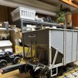 473358100_1057755106154454_3188709834444484850_n.jpg Standard Steel 50 ton hopper - G Scale