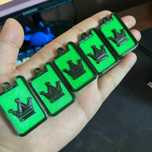 WhatsApp-Image-2023-06-30-at-4.49.13-PM.jpeg WARZONE 2 MOST WANTED-MOST WANTED CONTRACT KEYCHAIN STL