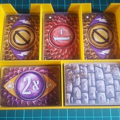 20190421_101741.jpg Gloomhaven Card Boxes and Russian dividers