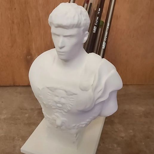 Roman Human shaped pen holder STL