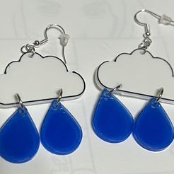 IMG_5707.jpg Fichier STL Boucles d'oreilles nuage de pluie (avec éclair en prime)・Plan imprimable en 3D à télécharger