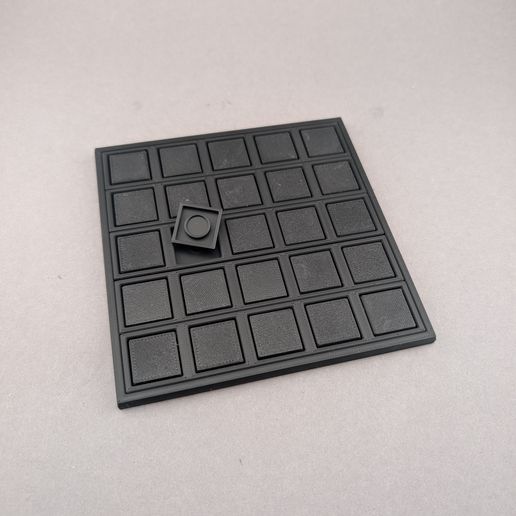 PXL_20250430_193338264.jpg Scaleable Movement Tray 5x5