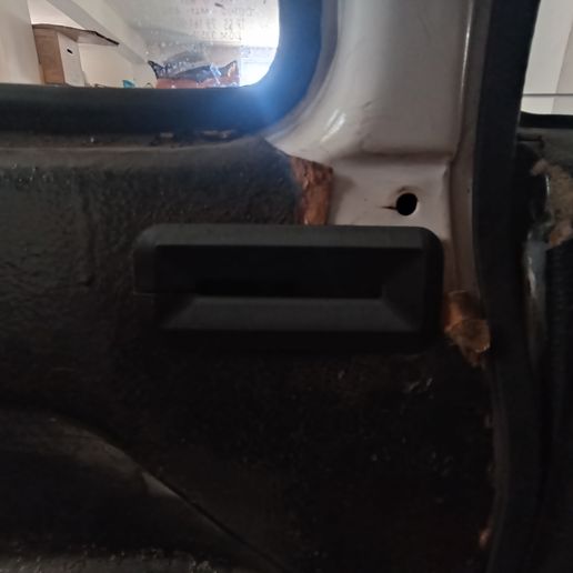 IMG_20250508_113152.jpg Opel ascona b back seatbelt plastic cover