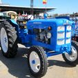 Super_Ebro_-4515611712.jpg Tracteur Super Ebro 55 1/16 transkit - Universal Hobbies