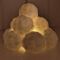 f3309dd5-a9fe-4b39-a2fe-057f5e697d22.jpeg Snowball Lantern