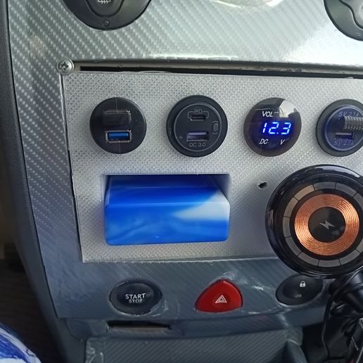 IMG_20240512_195857_223.jpg Radio slot 2Din