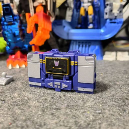 soundwave_4.jpg Transformers Kingdom Soundwave pies