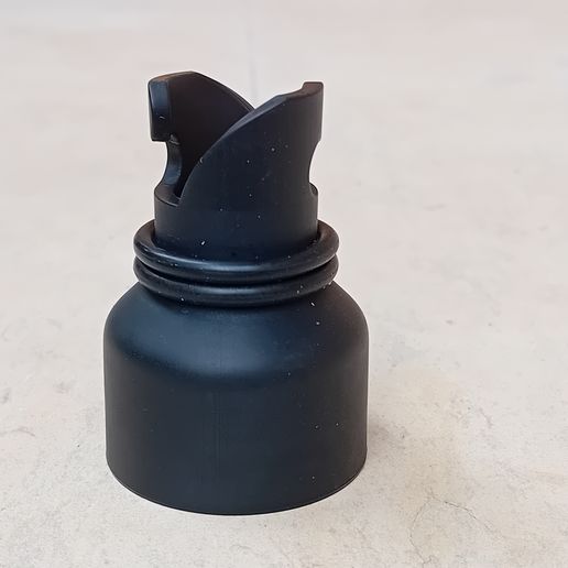 20241005_114710.jpg Paddle board nozzle for electric pump